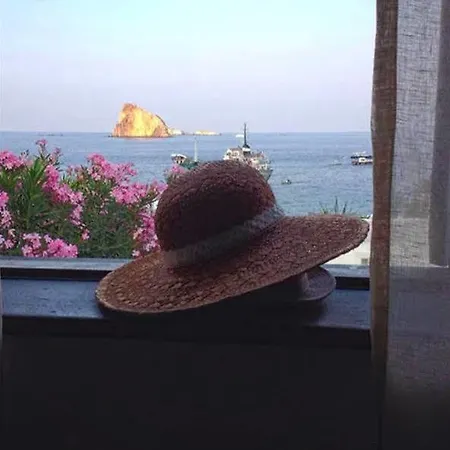 Hotel O Palmo Panarea